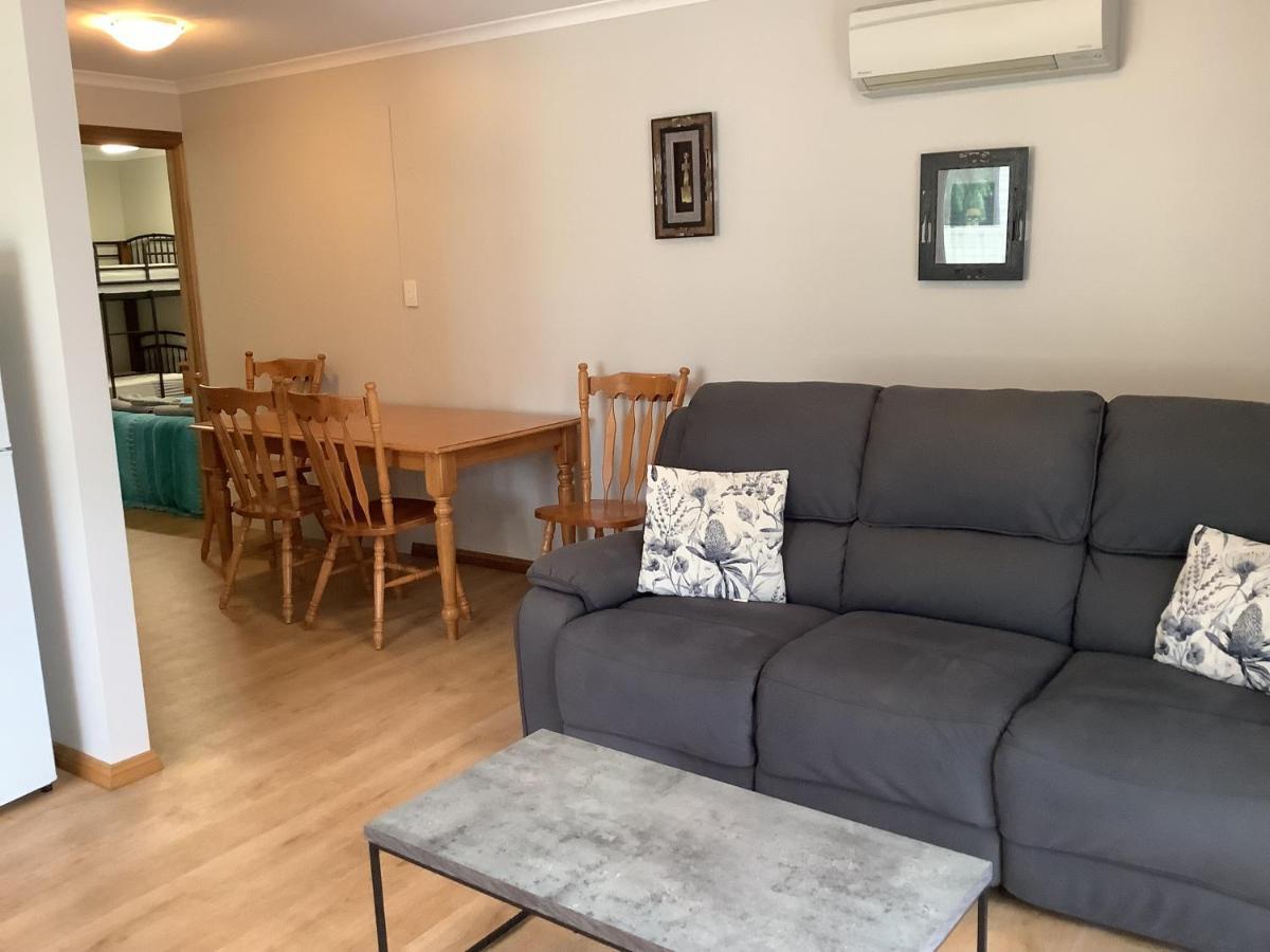 Millicent Lakeside Caravan Park Hotel Екстериор снимка
