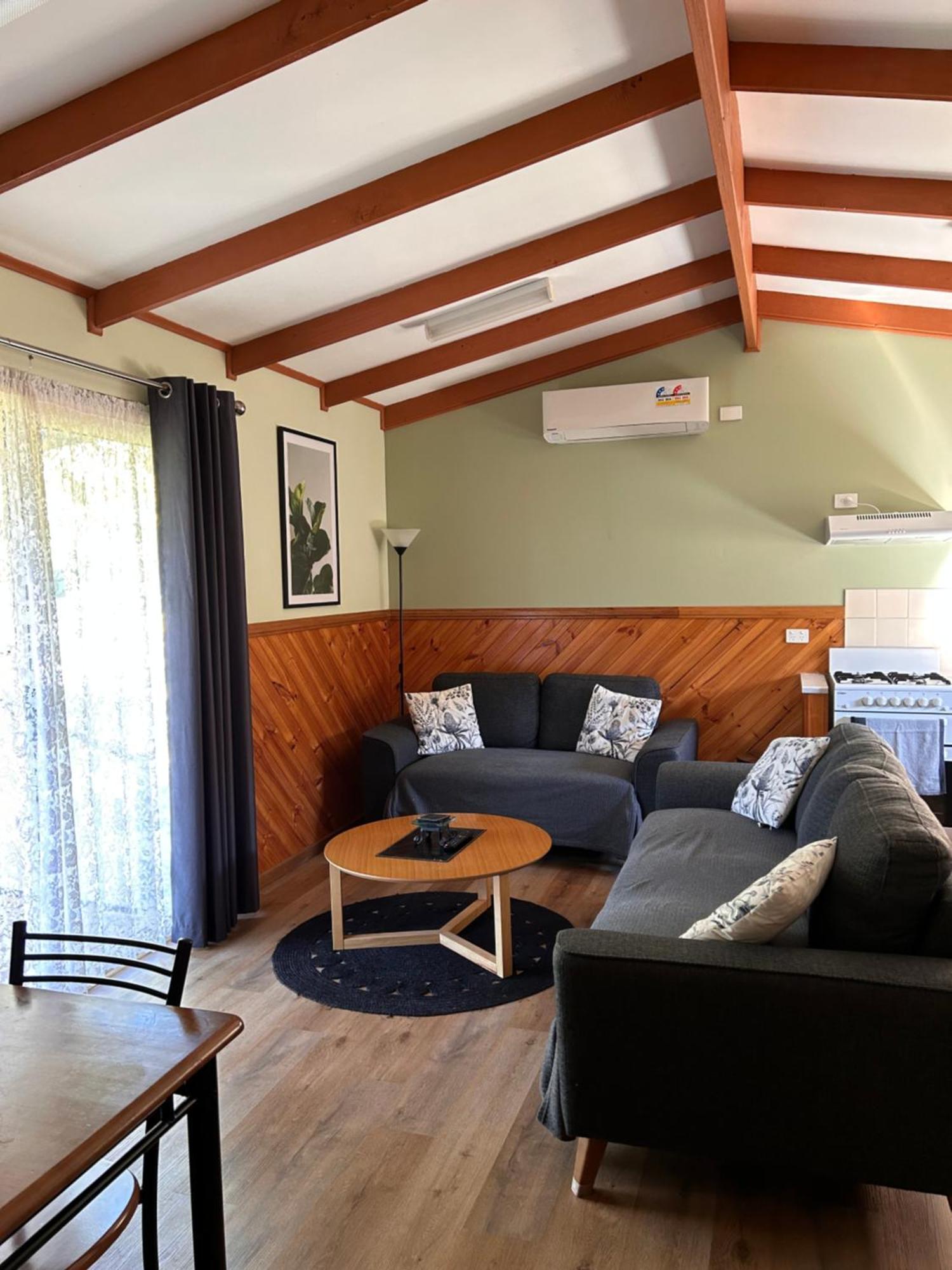 Millicent Lakeside Caravan Park Hotel Екстериор снимка