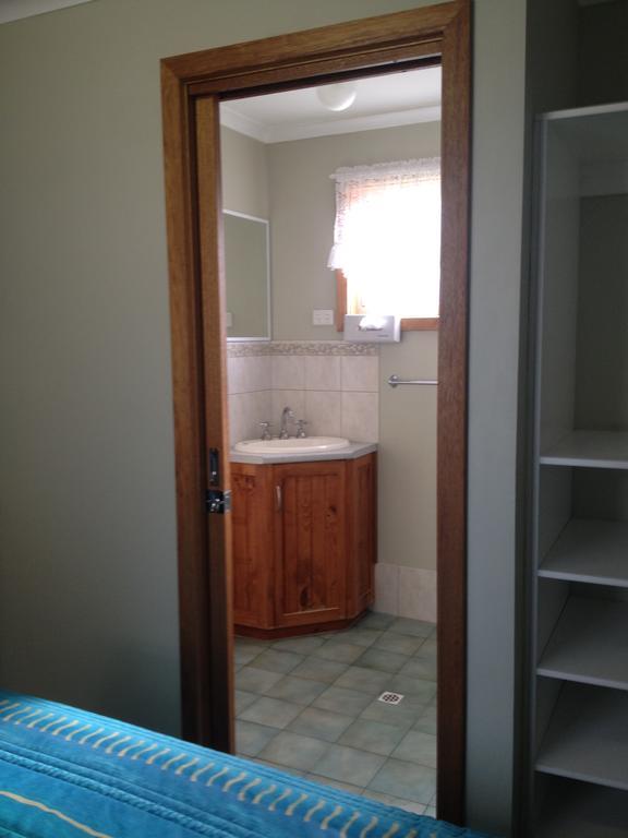 Millicent Lakeside Caravan Park Hotel Екстериор снимка