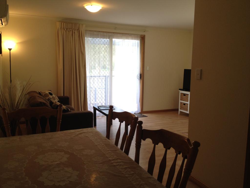 Millicent Lakeside Caravan Park Hotel Екстериор снимка
