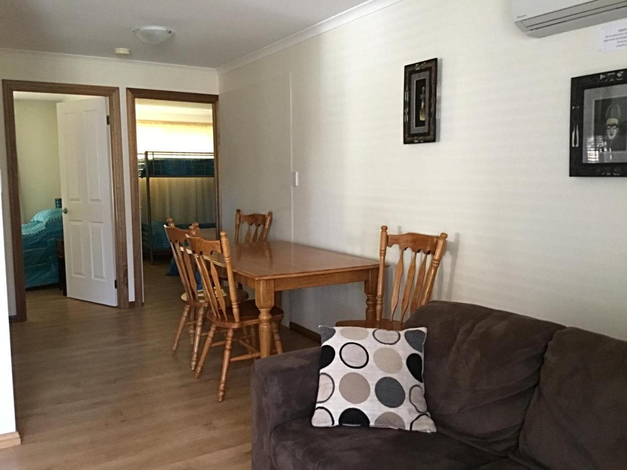 Millicent Lakeside Caravan Park Hotel Екстериор снимка